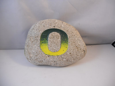 engraved oregon ducks rock gift with letter O