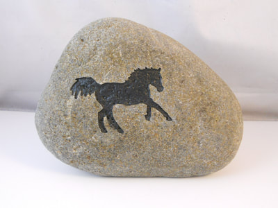Personalized engraved rock sign with picture of a horse