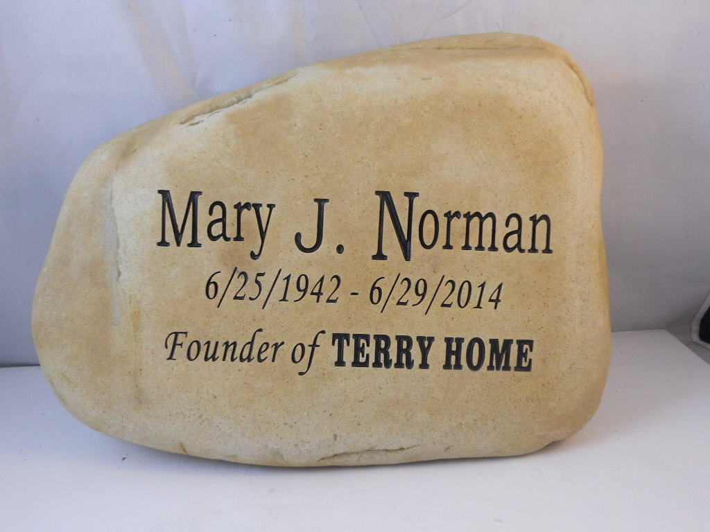 Mother loss engraved rock memorial head-stone